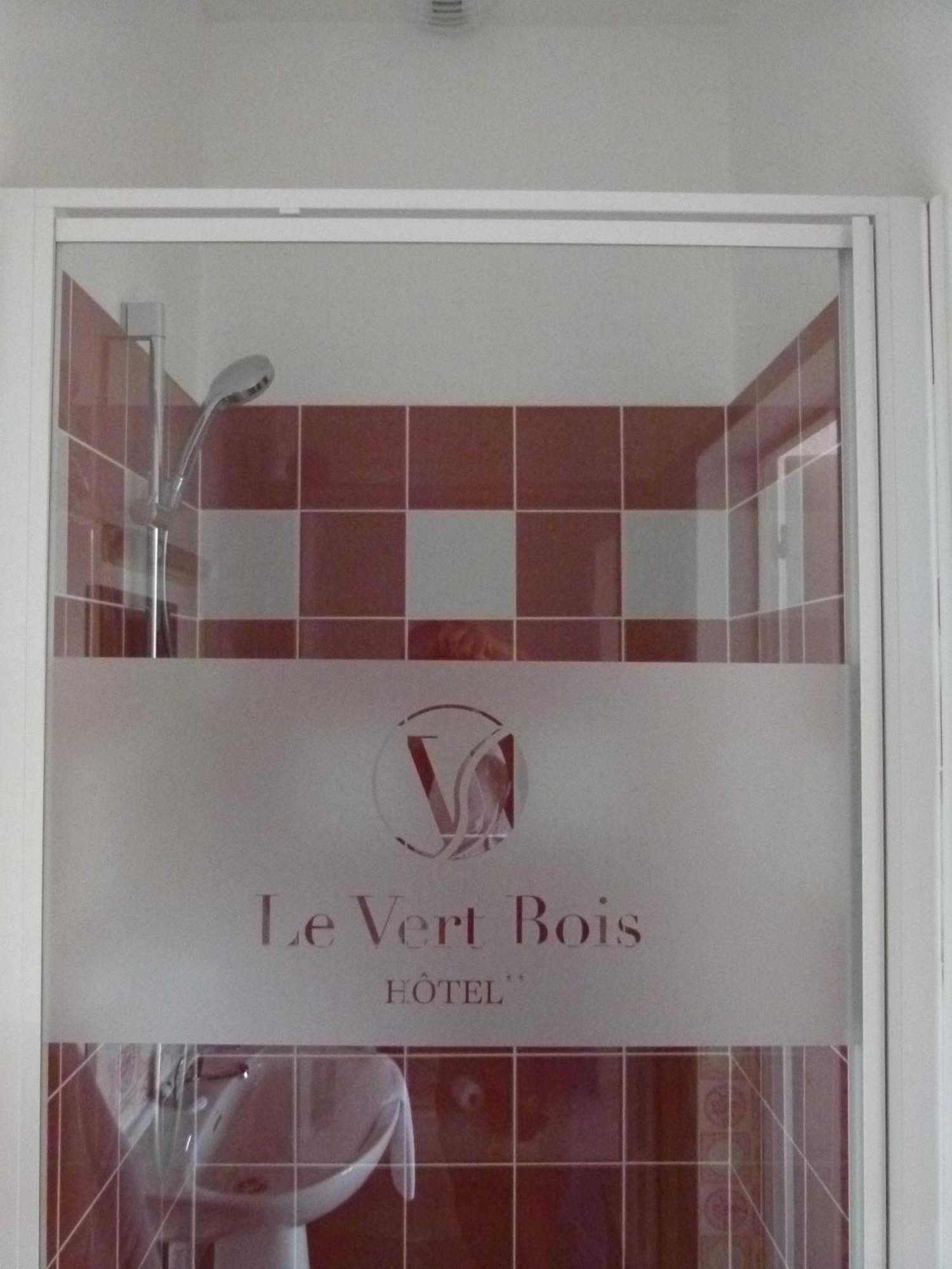 Hotel Le Vert Bois Долю-д'Олерон Екстер'єр фото
